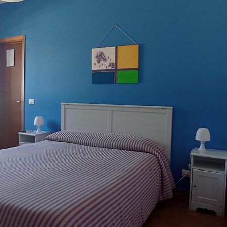 La Casa Gialla Trabia Eksteriør billede